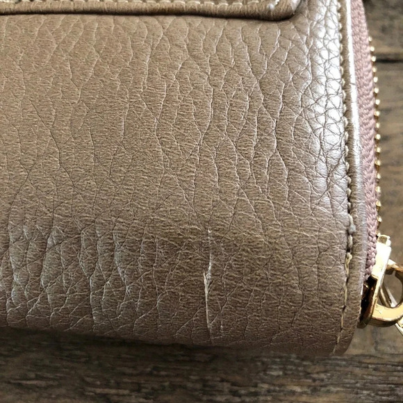 Deux Lux Taupe Gold Wallet Shoulder Bag Zip Around - Picture 6 of 6